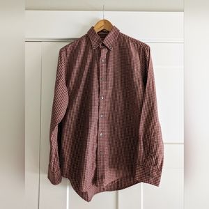 Banana Republic Men's Button Up Size: M